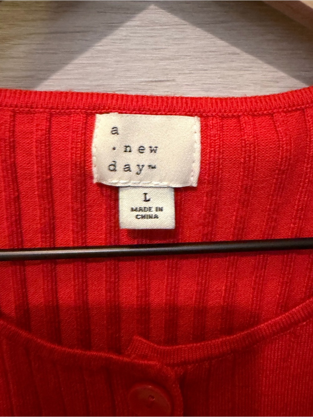 Knit Ribbed Button-Front Tank - Picture 3 of 4
